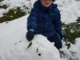 Berušky staví sněhuláky - 4. 2. 2013